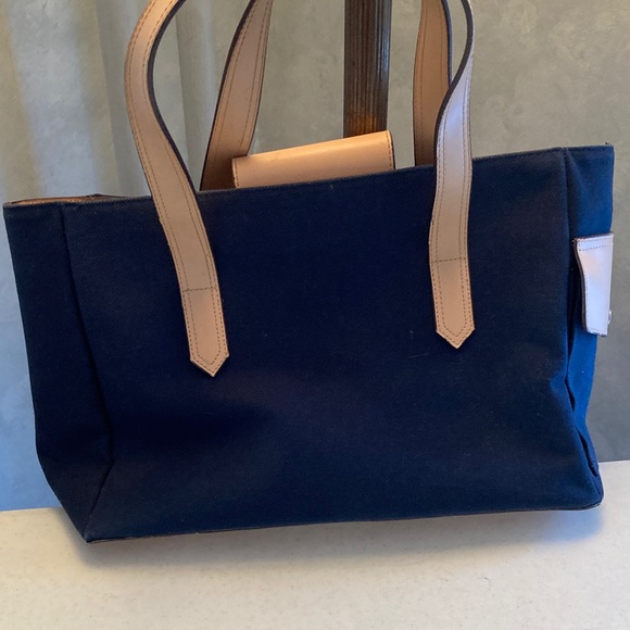 Amanda Smith Navy and Tan Tote Bag - Picture 2 of 9